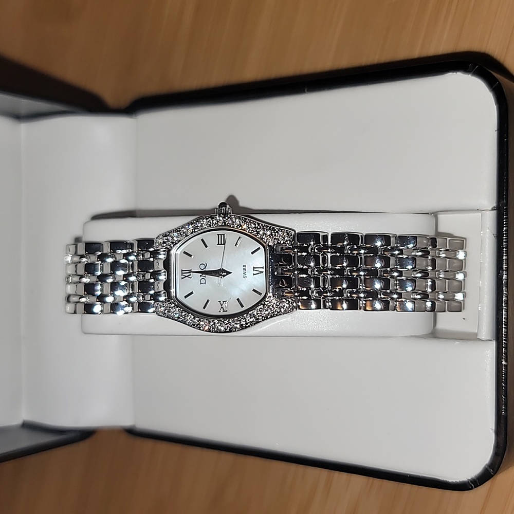 DMQ Gorgeous Mother of Pearl Watch RARE FIND